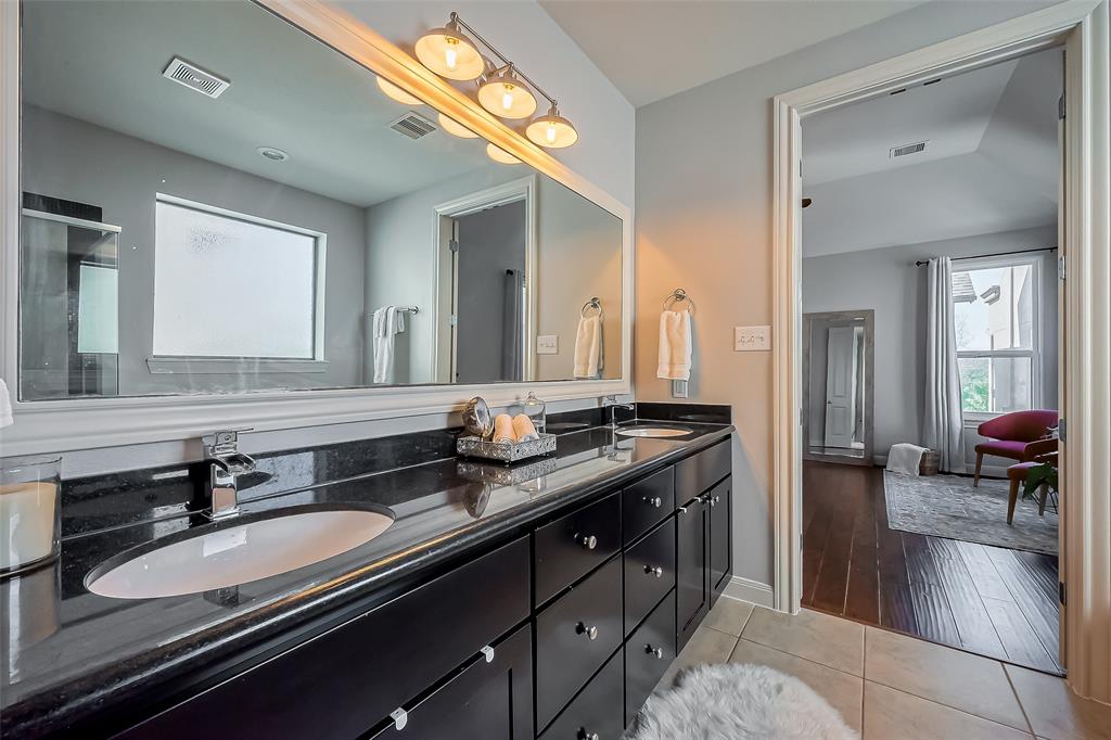 Houston, Texas 77004, United States, 3 Bedrooms Bedrooms, ,4 BathroomsBathrooms,Residential,Active,145557