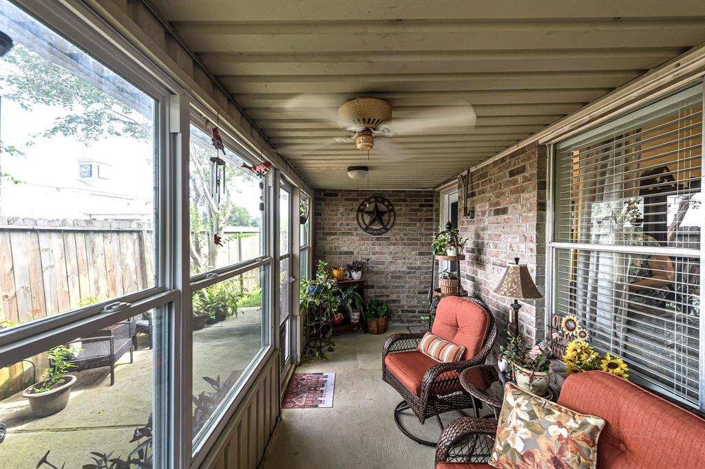 918 Peach Blossom Drive, Pearland, Texas image 20