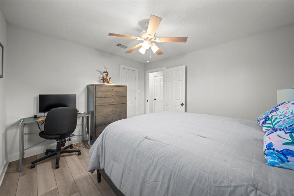 1407 John Street, San Leon, Texas image 25