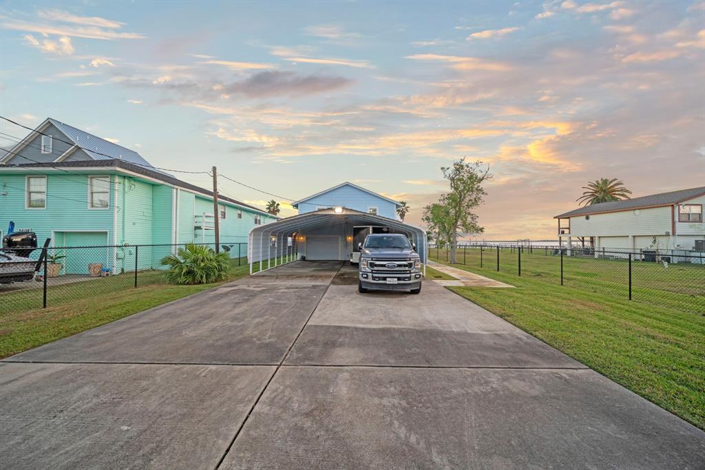 1407 John Street, San Leon, Texas image 4