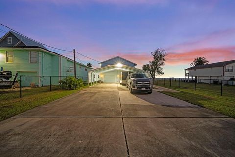 A home in San Leon