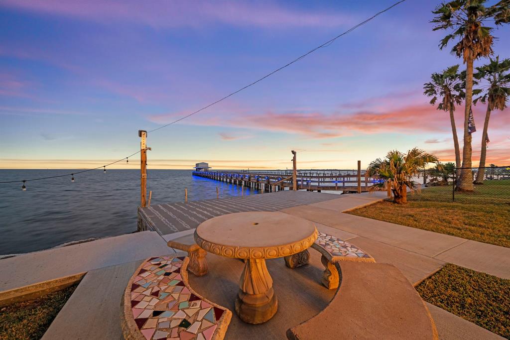 1407 John Street, San Leon, Texas image 36