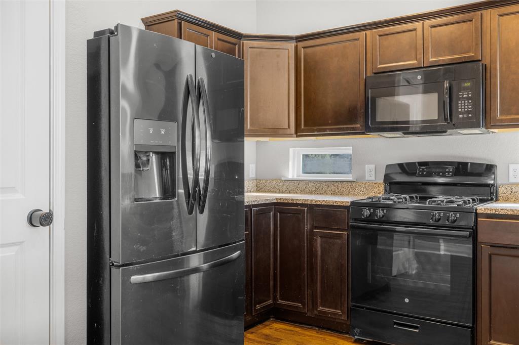 2099 Positano Loop, Bryan, Texas image 10