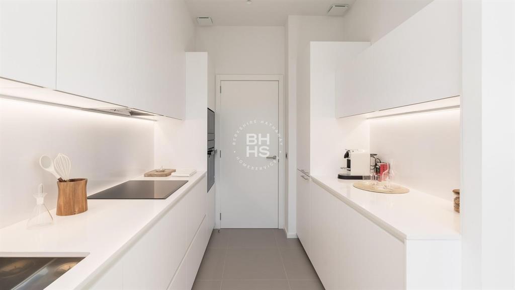 08008, Spain, 4 Bedrooms Bedrooms, ,2 BathroomsBathrooms,Residential,Active,181827