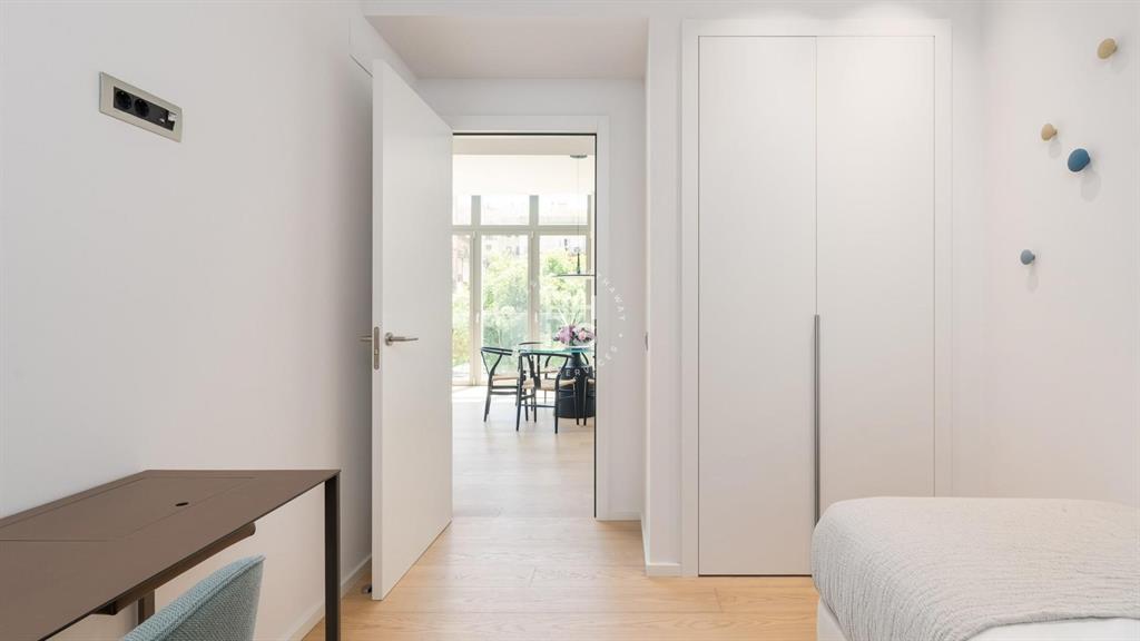 08008, Spain, 4 Bedrooms Bedrooms, ,2 BathroomsBathrooms,Residential,Active,181827