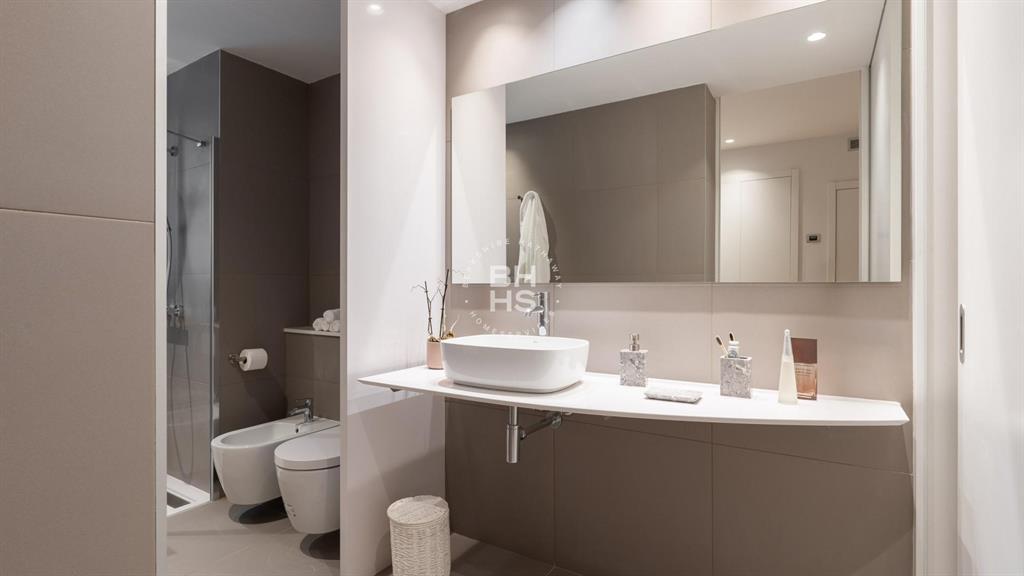 08008, Spain, 4 Bedrooms Bedrooms, ,2 BathroomsBathrooms,Residential,Active,181827