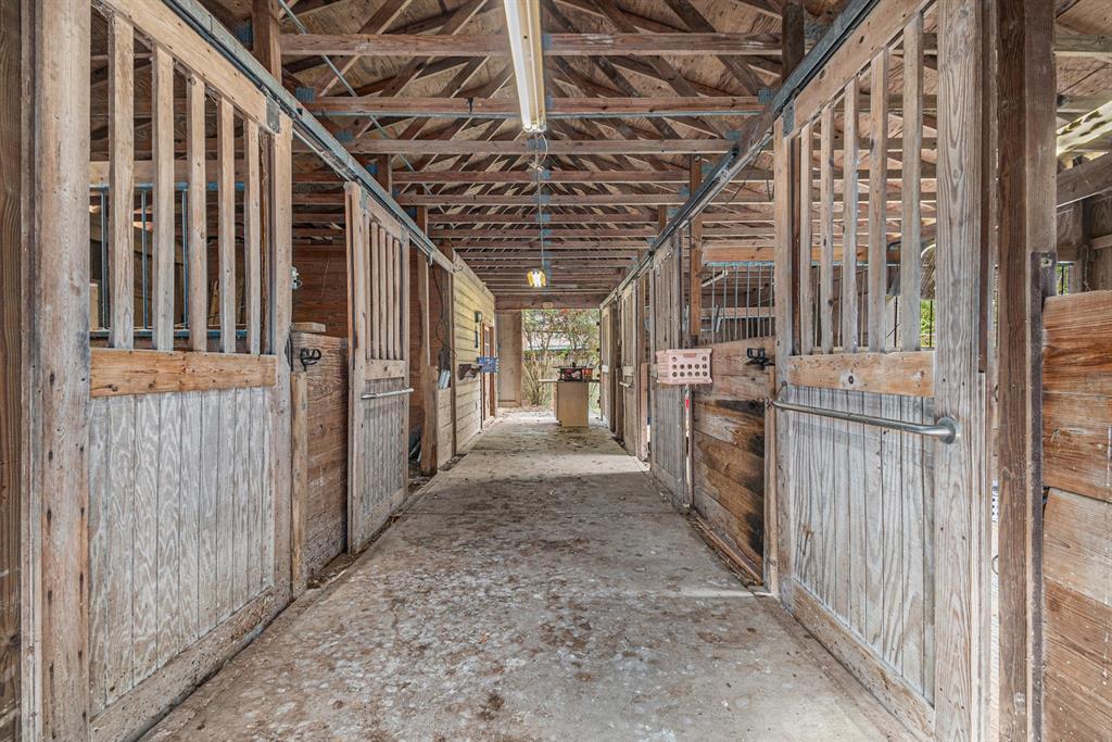 1521 Hamblen Road, Houston, Texas image 38