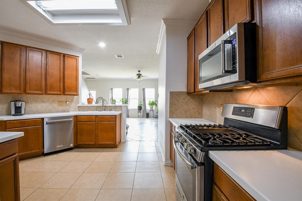 17818 Egret Lake Way, Humble, Texas image 5