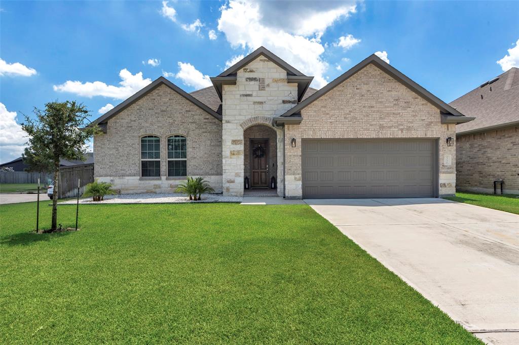 9226 Ganter River Trail, Houston, Texas image 1