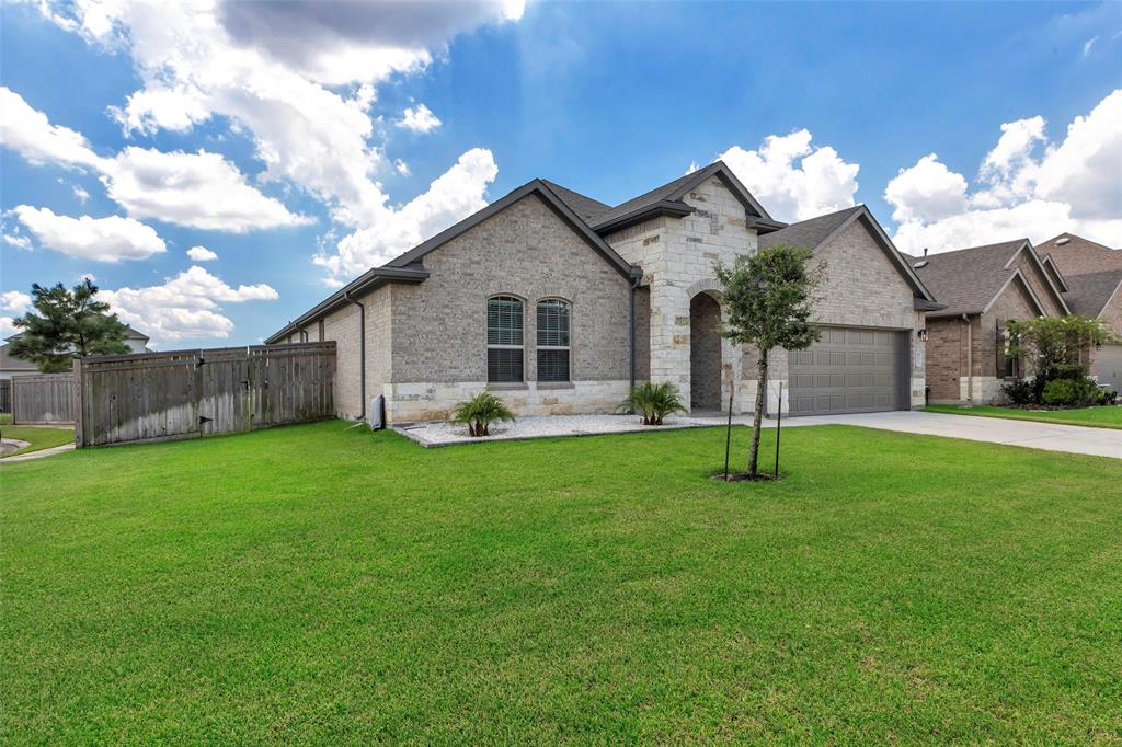 9226 Ganter River Trail, Houston, Texas image 4