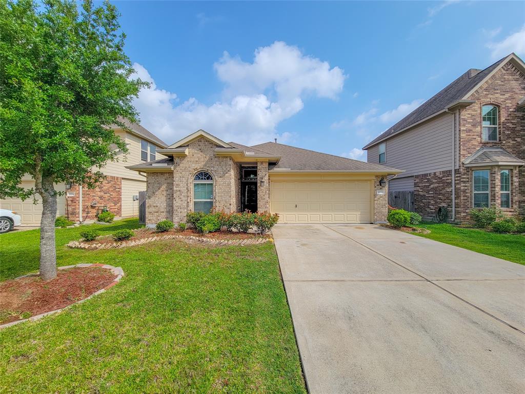 18930 Barrington Grove Trace, Richmond, Texas image 2
