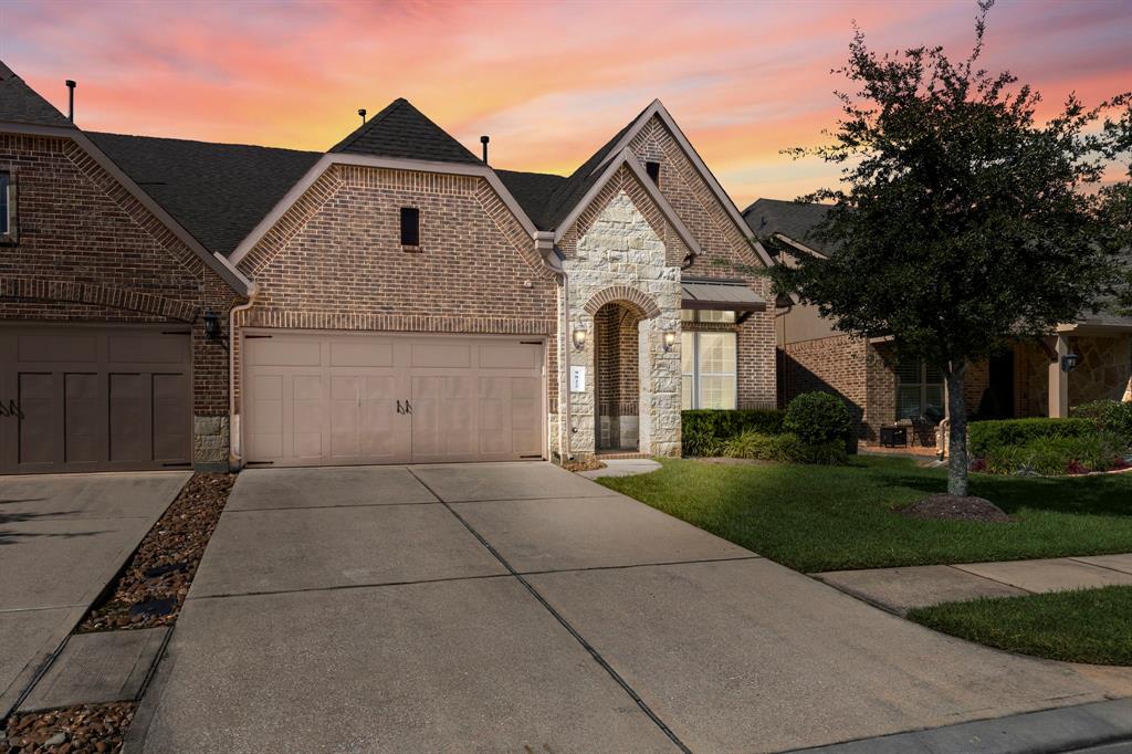 9022 Centennial Drive, Conroe, Texas image 1