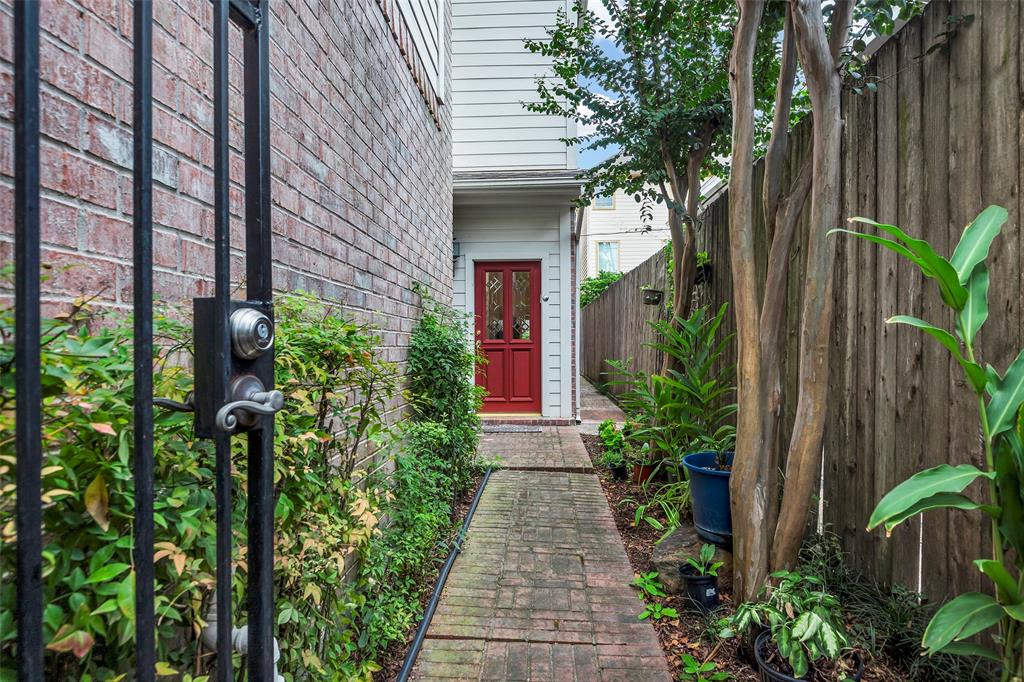 1202 Joe Annie Street, Houston, Texas image 2