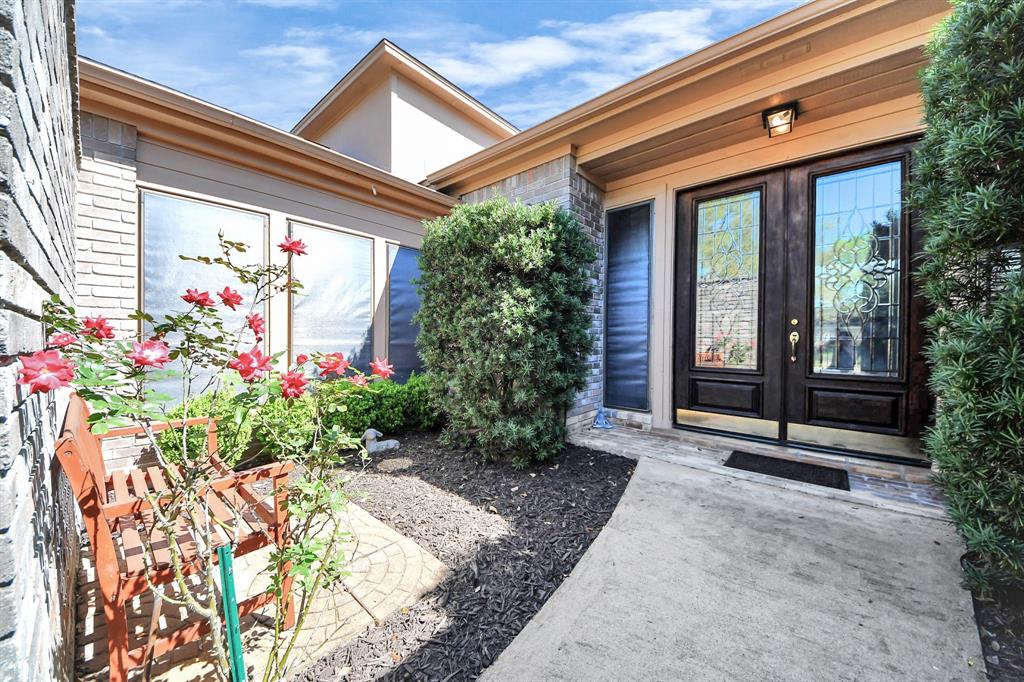 87 Crestwood Circle