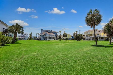Photo of 4105 Ghost Crab Lane, Galveston, TX 77554 (MLS # 85418308) Photo of 4105 Ghost Crab Lane, Galveston, TX 77554 (MLS # 85418308)