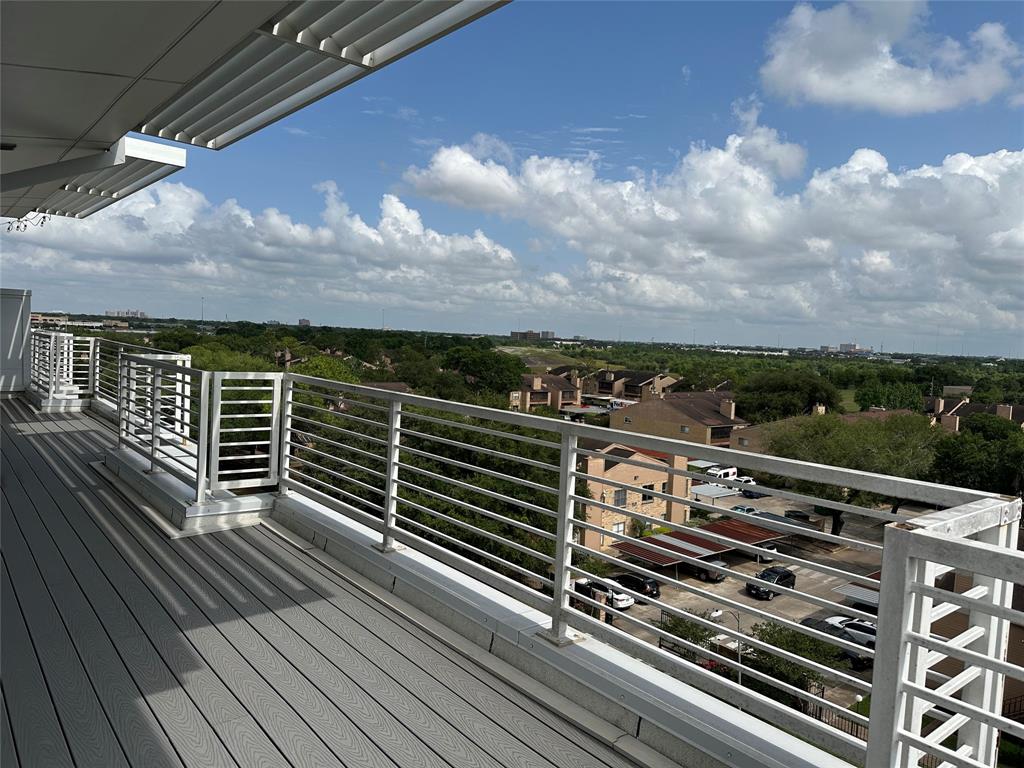 6955 Turtlewood Drive #602, Houston, Texas image 2