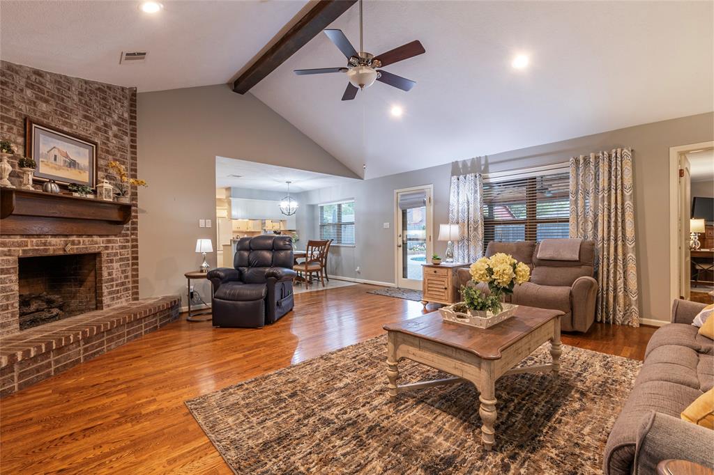 1617 Cleveland Drive, Deer Park, Texas image 4