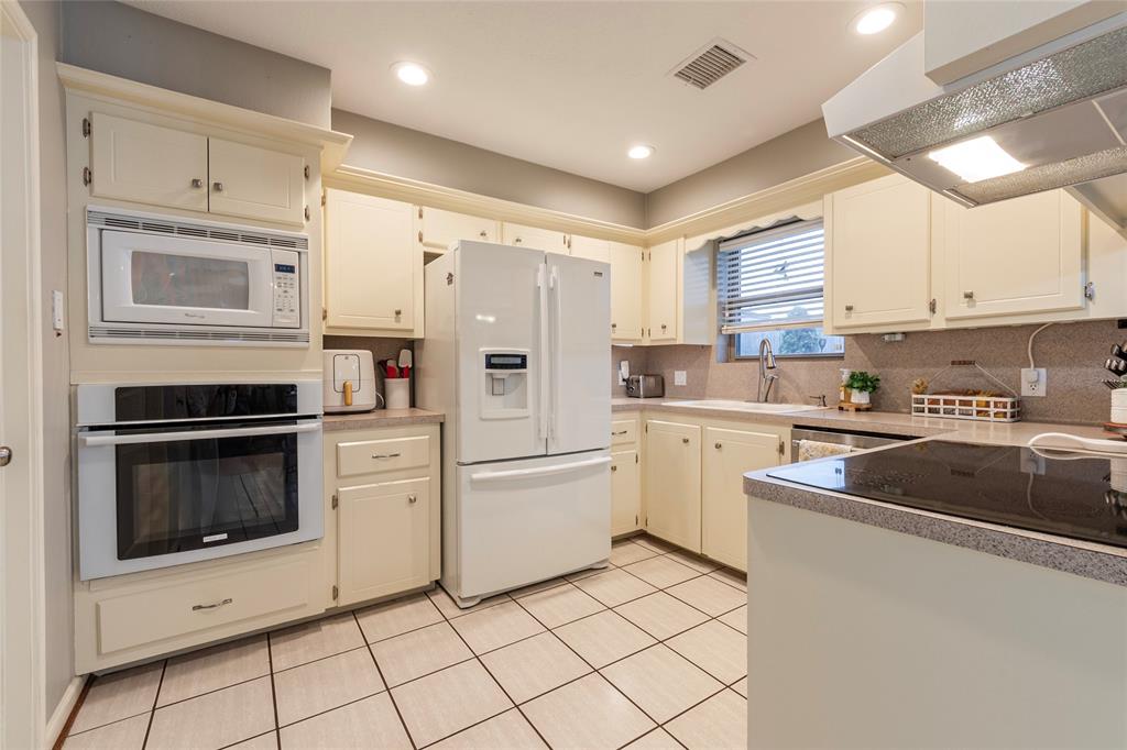 1617 Cleveland Drive, Deer Park, Texas image 11