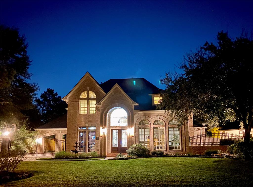 18 Leeward Cove Drive