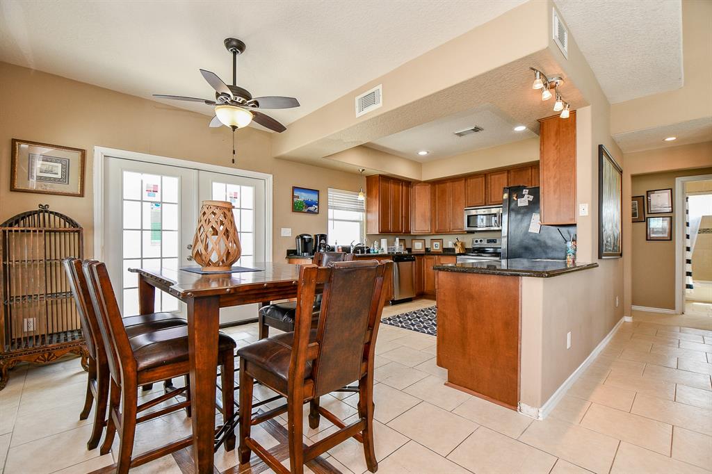 115 Mar Vista Court, Surfside Beach, Texas image 3