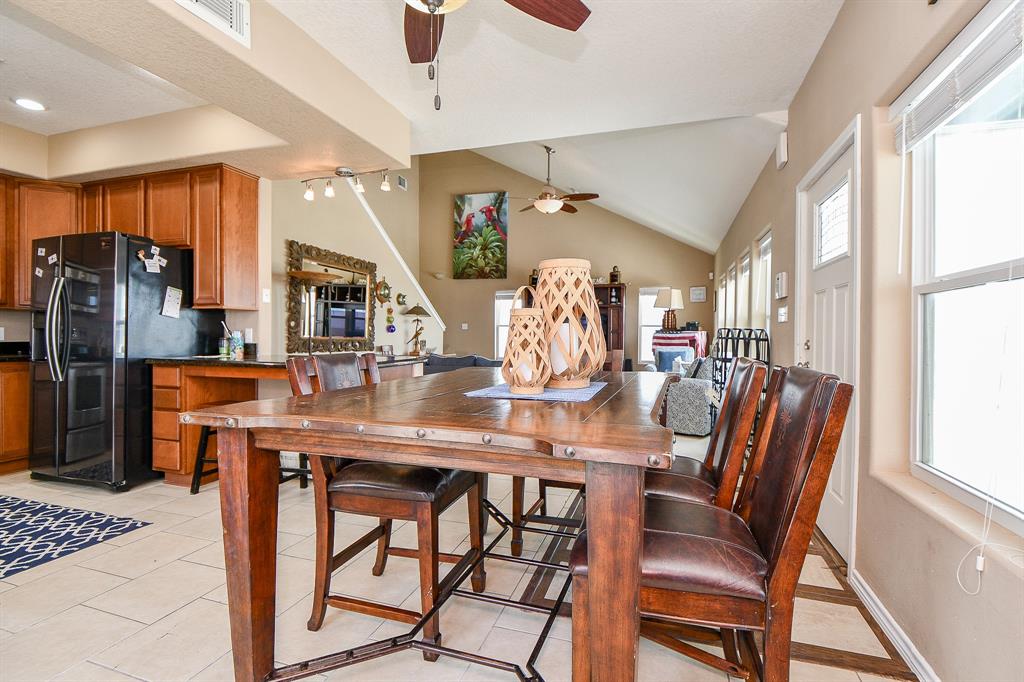 115 Mar Vista Court, Surfside Beach, Texas image 4
