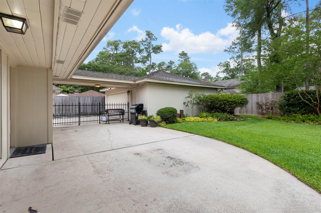 14010 Court Of Regents, Houston, Texas image 24