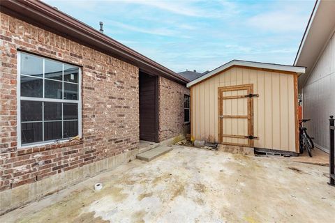 A home in South Houston