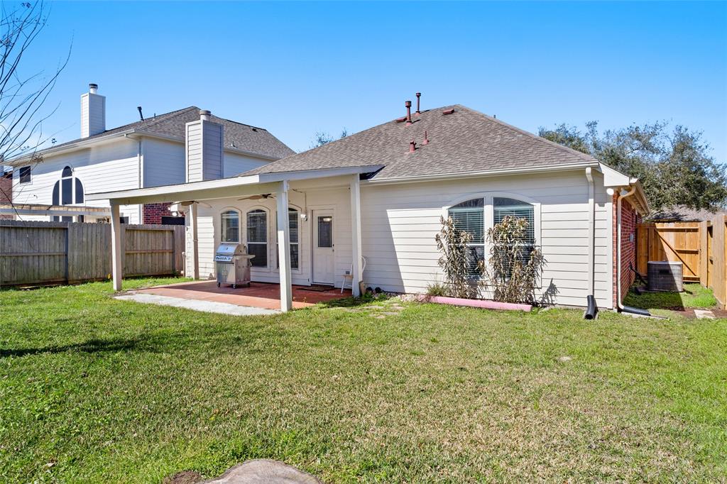 5134 Chase Park Circle, Bacliff, Texas image 20
