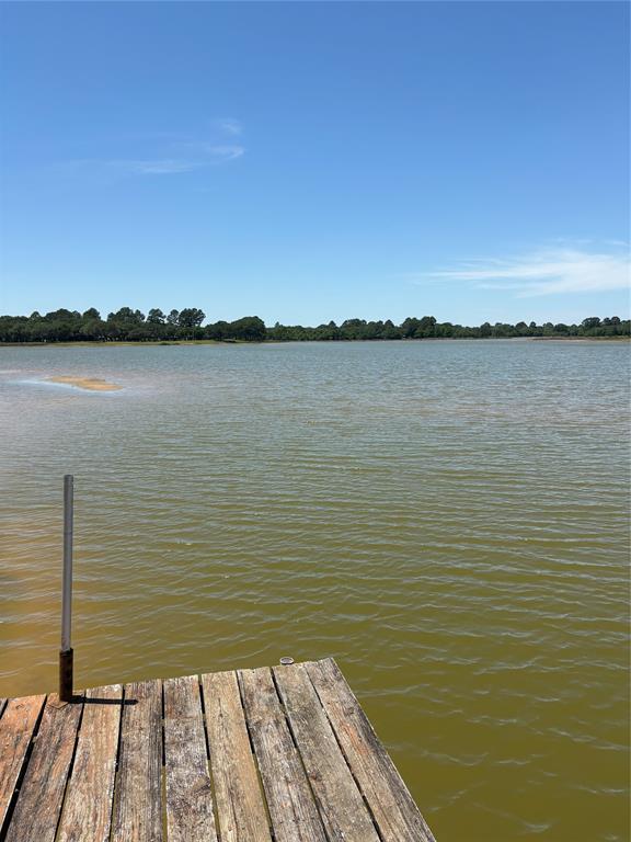 104 Crooked Creek Drive, Sheridan, Texas image 27