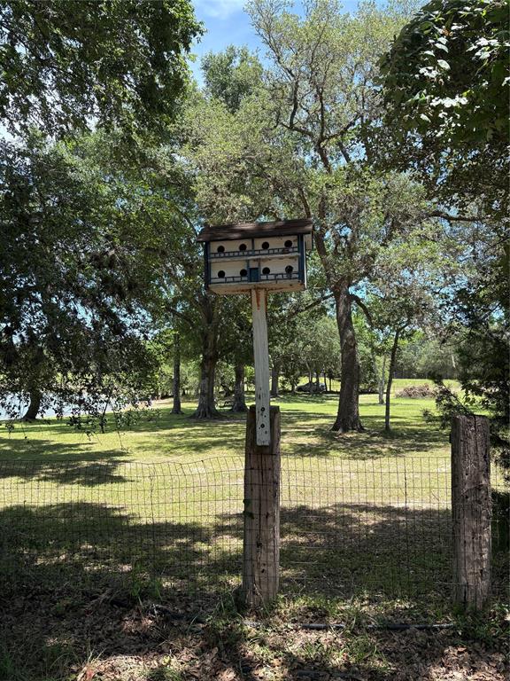 104 Crooked Creek Drive, Sheridan, Texas image 24