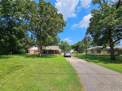 Photo of 13114 Kathy Lane, Cypress, TX 77429 (MLS # 17902490)