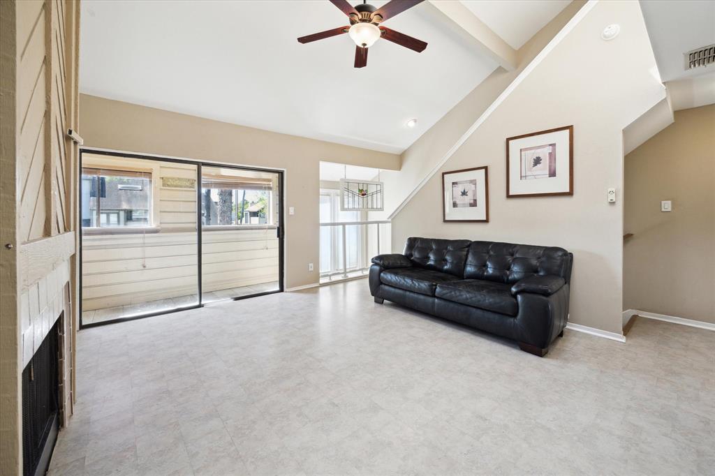 1071 Country Place Drive #1071, Houston, Texas image 9
