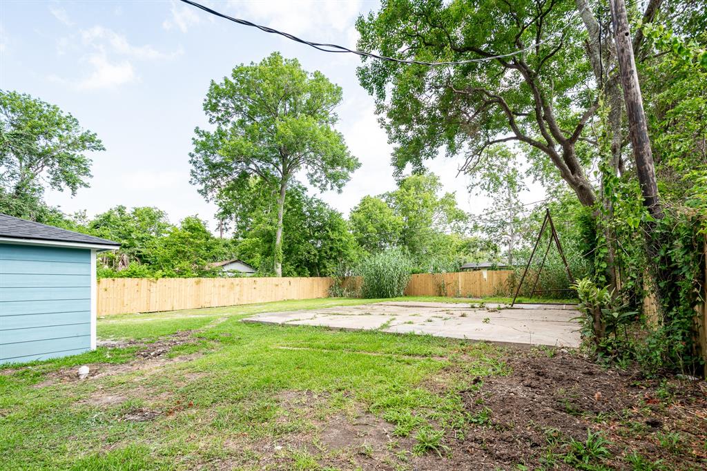 308 Greenbriar Drive, Baytown, Texas image 31