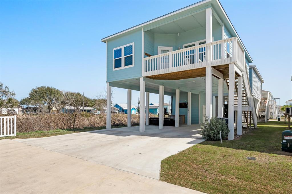 111 Rainbow Reef, Rockport, Texas image 2
