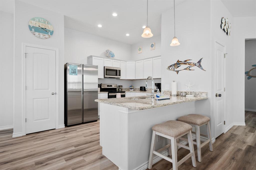 111 Rainbow Reef, Rockport, Texas image 13