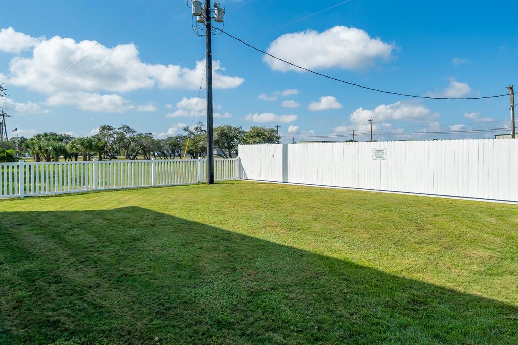 111 Rainbow Reef, Rockport, Texas image 47