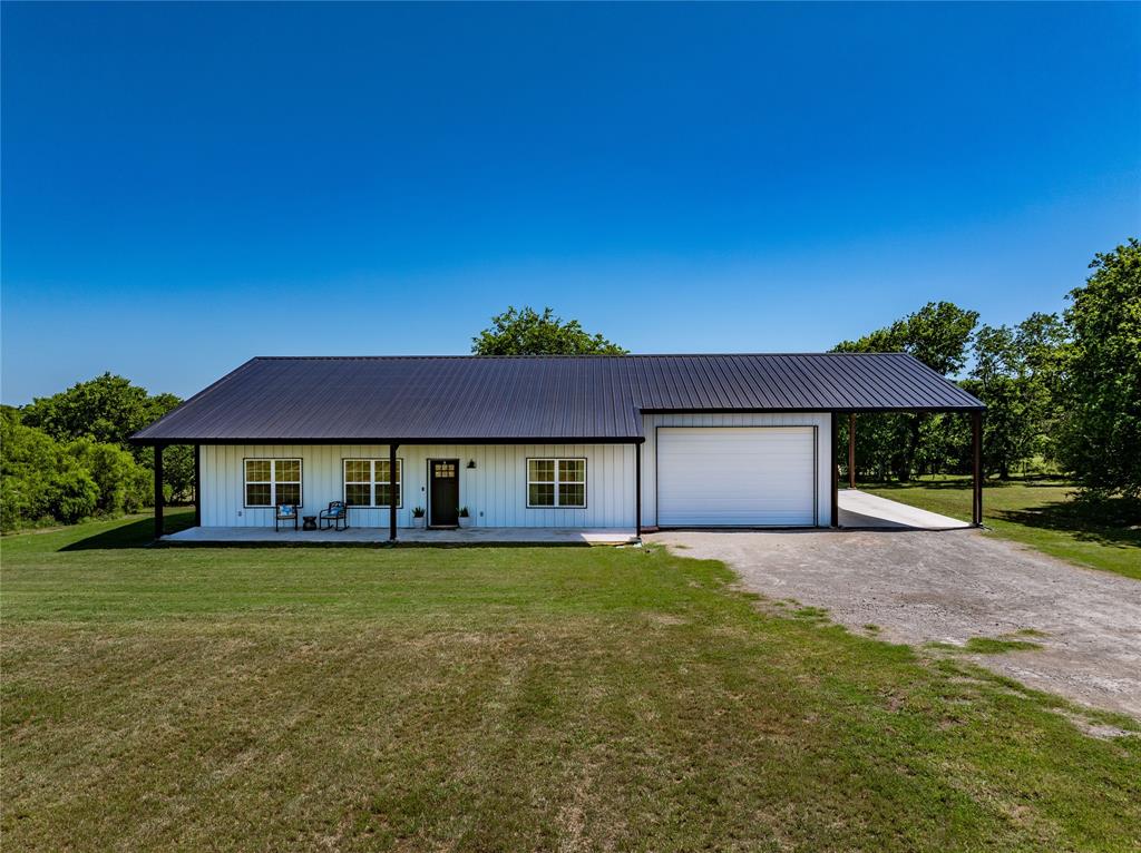 108 High Meadow Court Ct, Schulenburg, Texas image 3