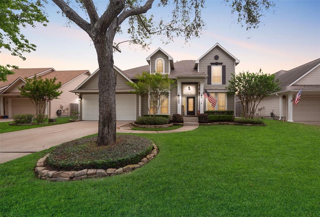 887 Victoria Lakes Drive, Katy, Texas image 1