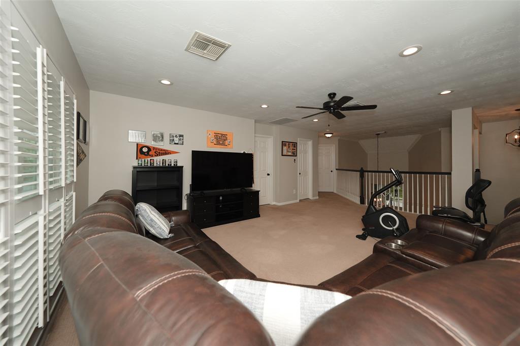 887 Victoria Lakes Drive, Katy, Texas image 35
