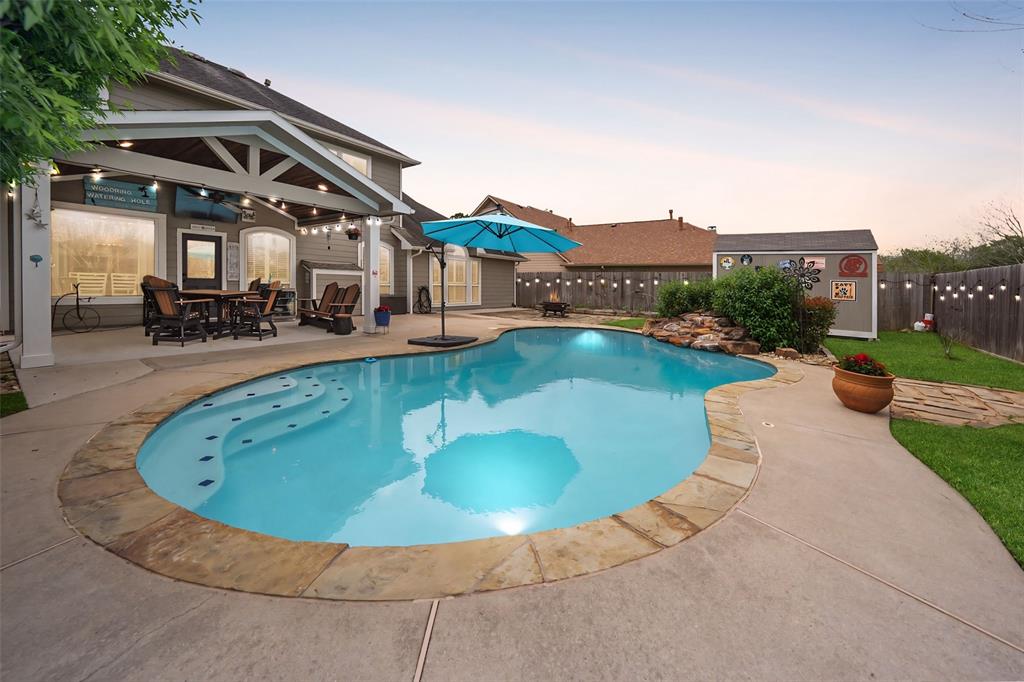 887 Victoria Lakes Drive, Katy, Texas image 5