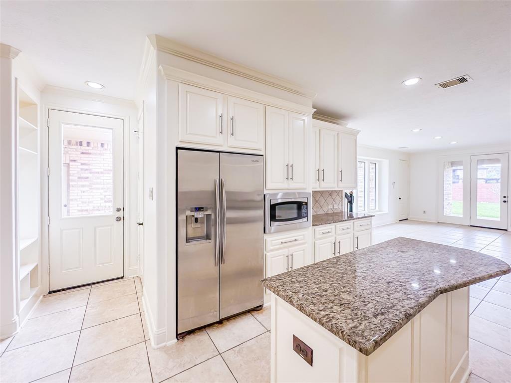 5302 Briarwick Meadow Lane, Sugar Land, Texas image 8
