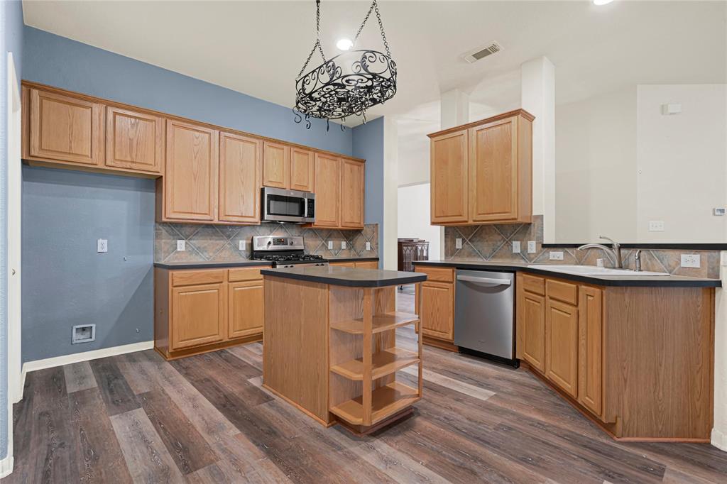1815 Gillingham Way, Pasadena, Texas image 14