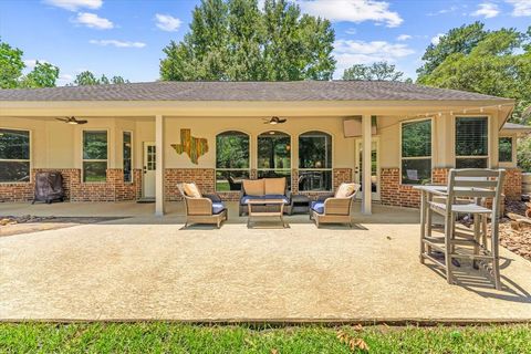 Single Family Residence in Magnolia TX 33402 Walnut Grove Drive 28.jpg