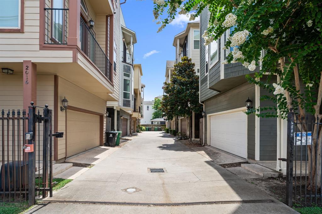 2014 Sabine Street