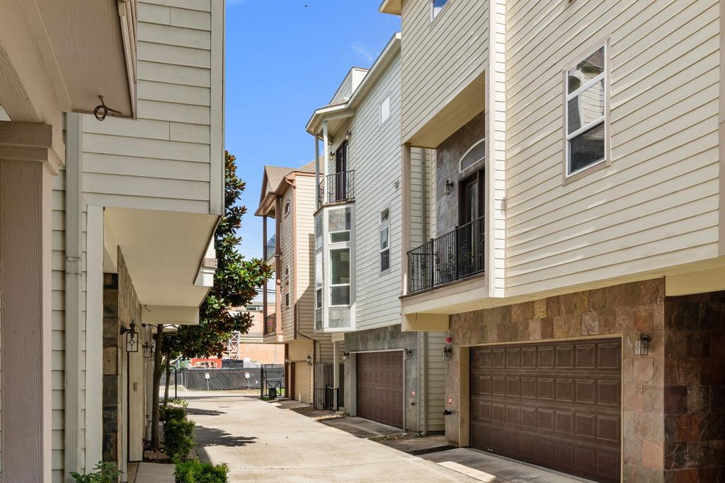 2014 Sabine Street
