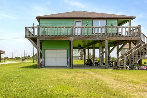 Photo of 986 Tuna Drive, Crystal Beach, TX 77650 (MLS # 53858673)