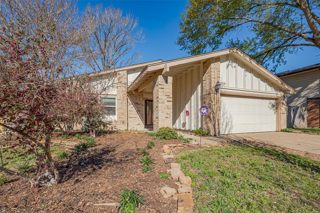 5219 Bear Pass Court