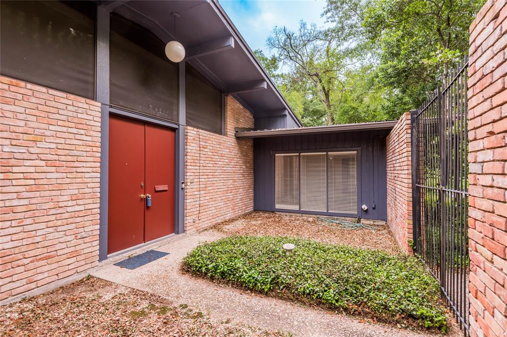 1515 Avenue Q, Huntsville, Texas image 3