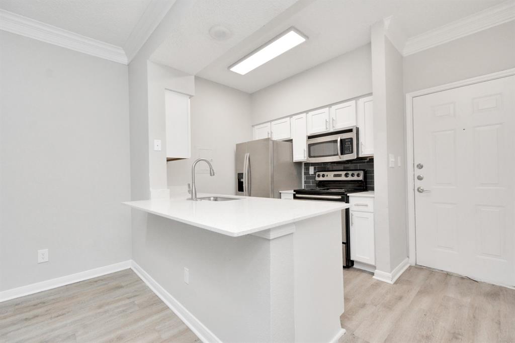2300 McCue Road 349
