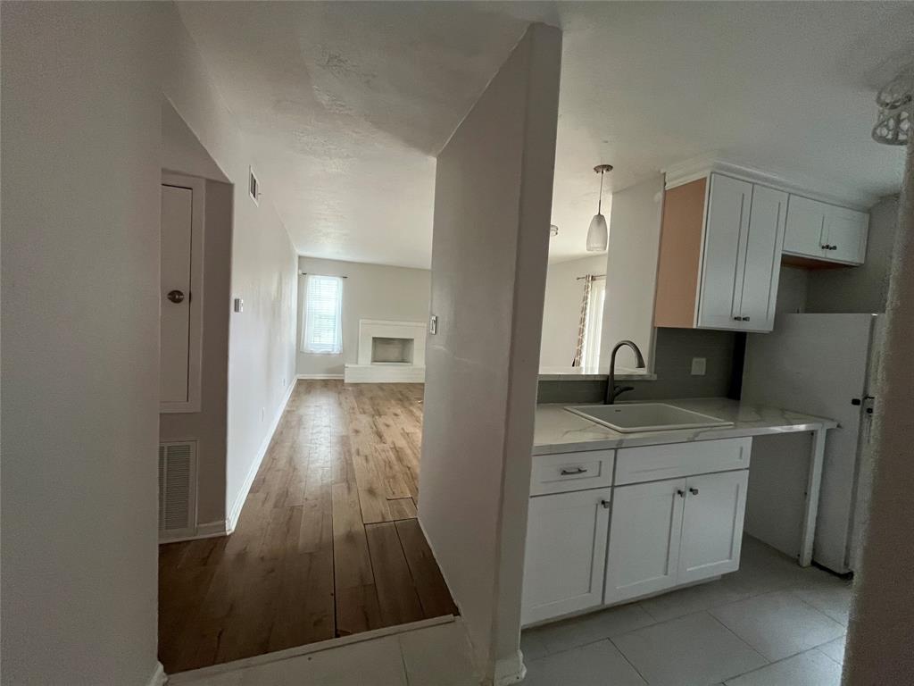 10555 Turtlewood Ct Ct #1008, Houston, Texas image 4